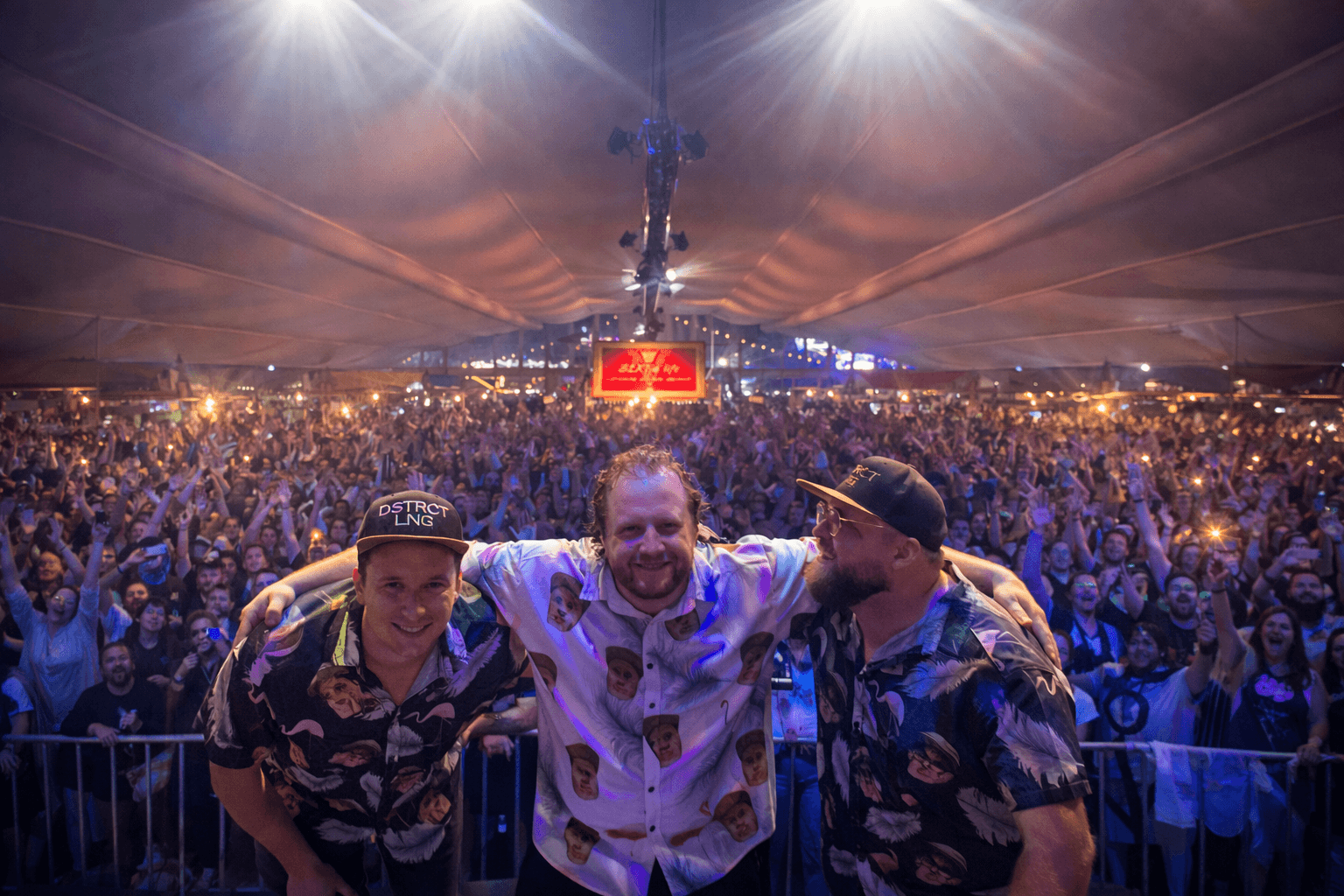 Live Band auf Bühne bei Firmenfeier